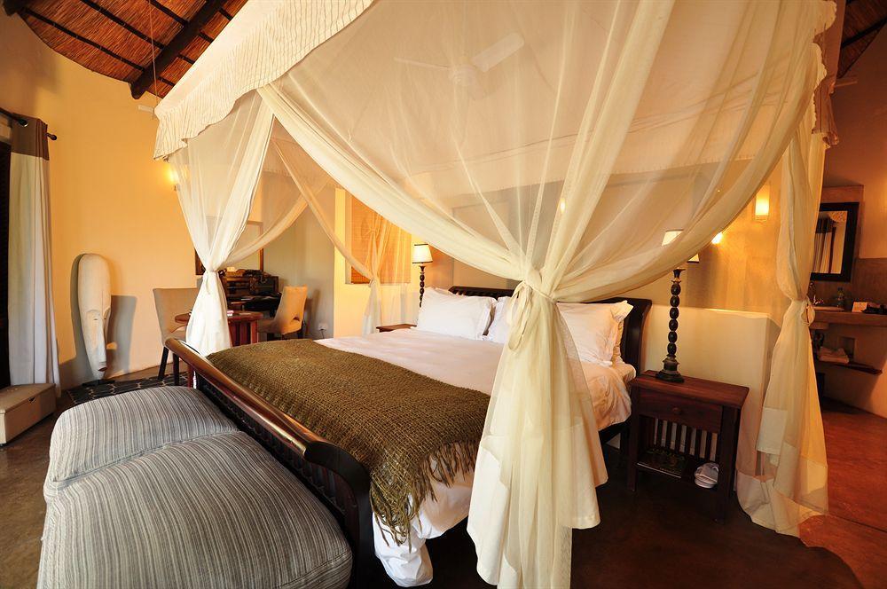Sanctuary Sussi & Chuma Villa Livingstone Exterior photo